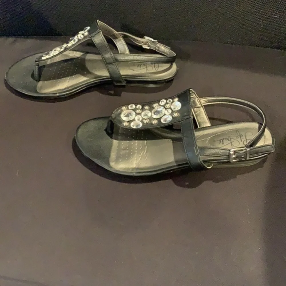 Life stride 7.5W Dressy Sandals